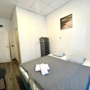  Homestay szállás Aradi With Private Bathroom In The Centre