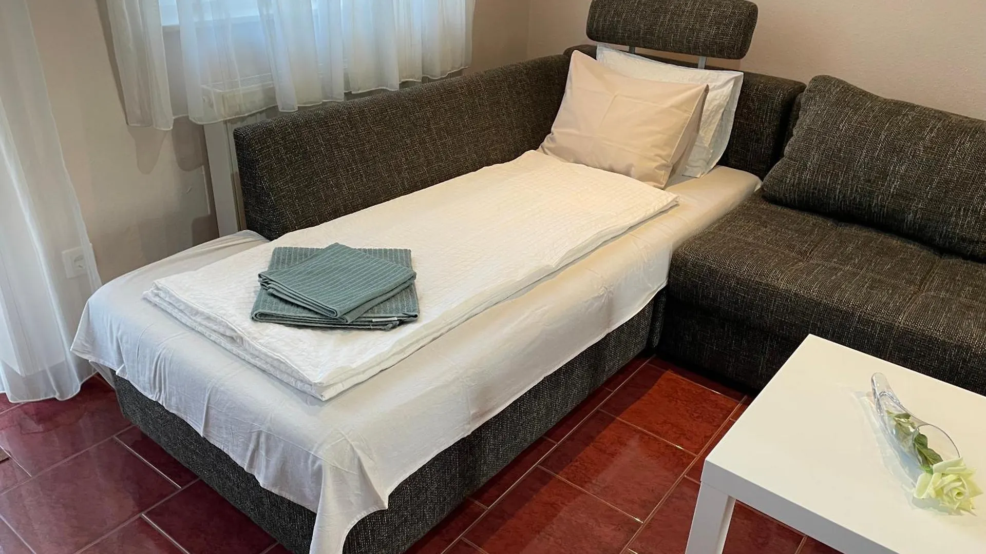 Budapest Airport Apartment